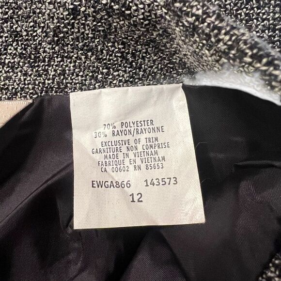 Melrose grey tweed like shirt with flower‎ detail. - Picture 4 of 7